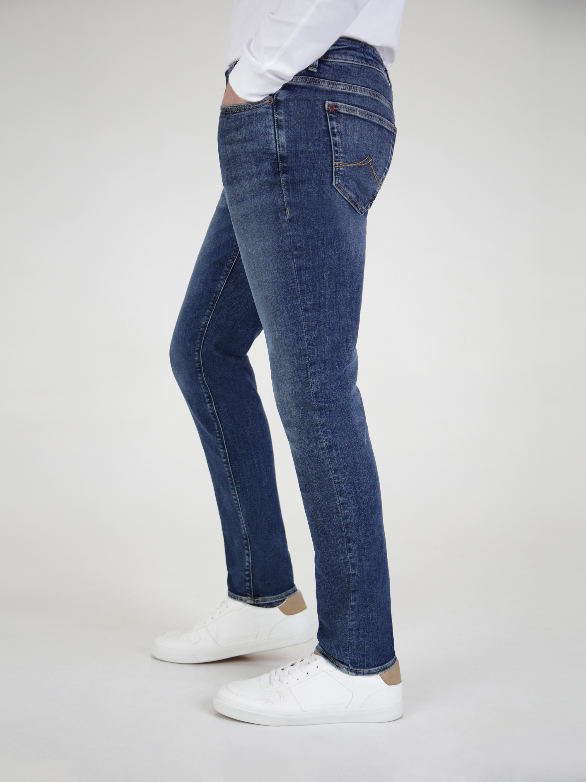 Tapered Fit Flex Active Mid Denim Jean